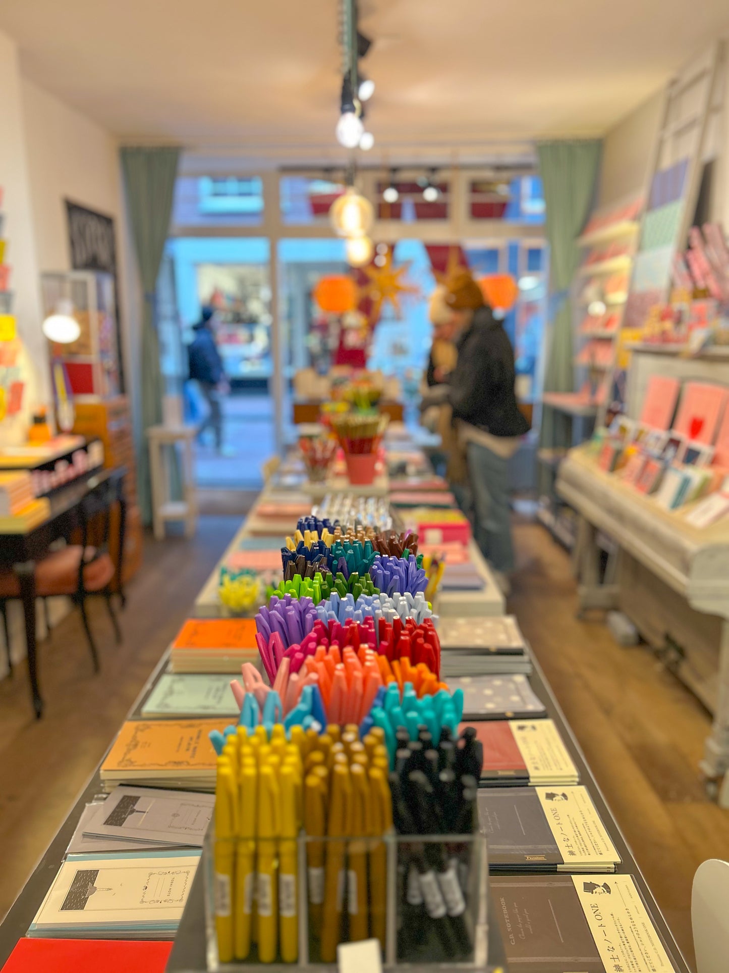 SHOP THE BOX | EXTRAVAGANZA