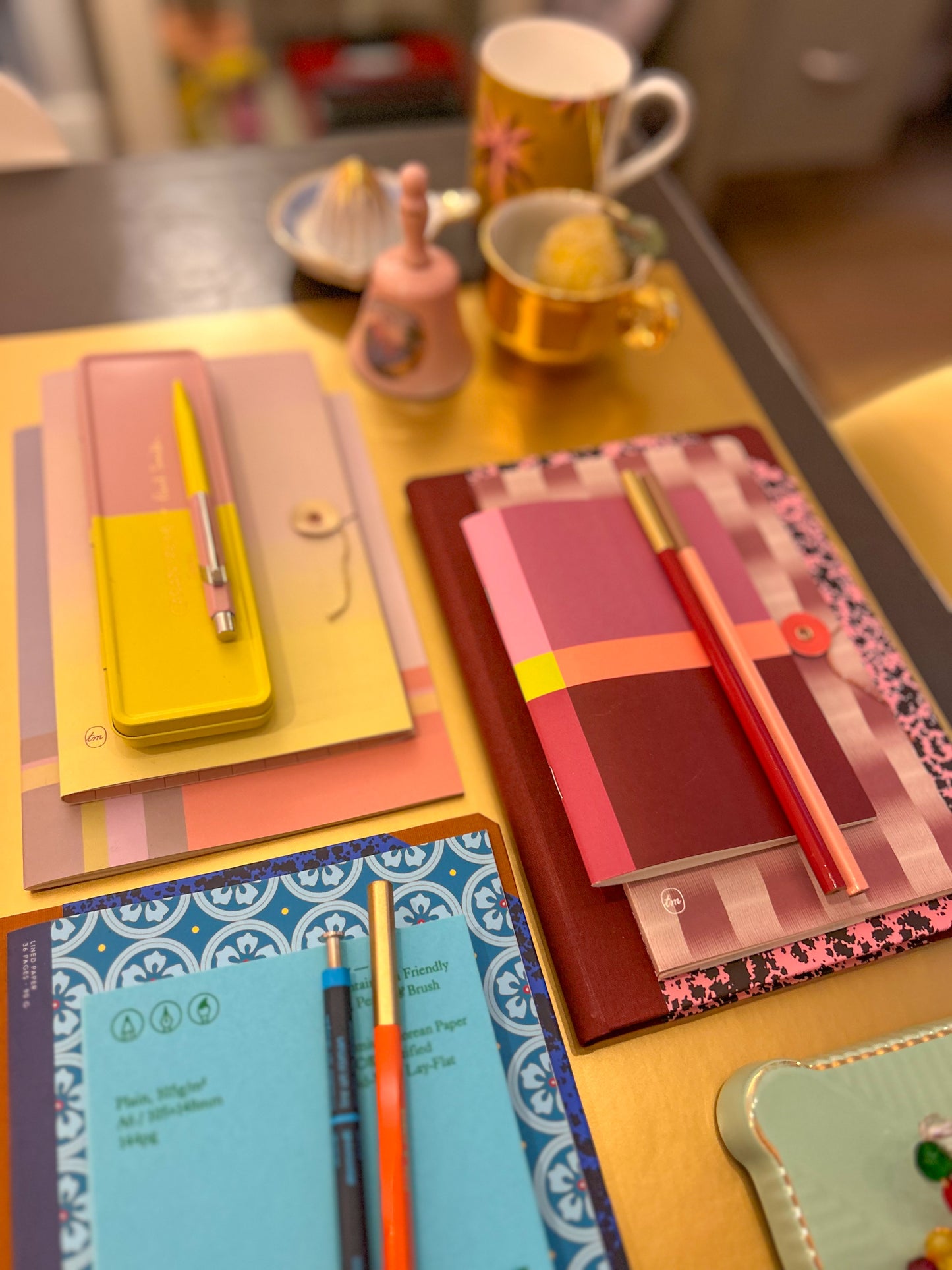 SHOP THE BOX | EXTRAVAGANZA