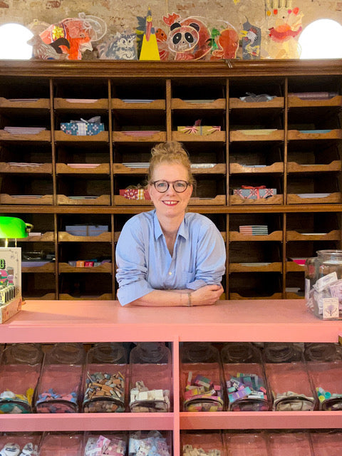 SHOP THE BOX | EXTRAVAGANZA