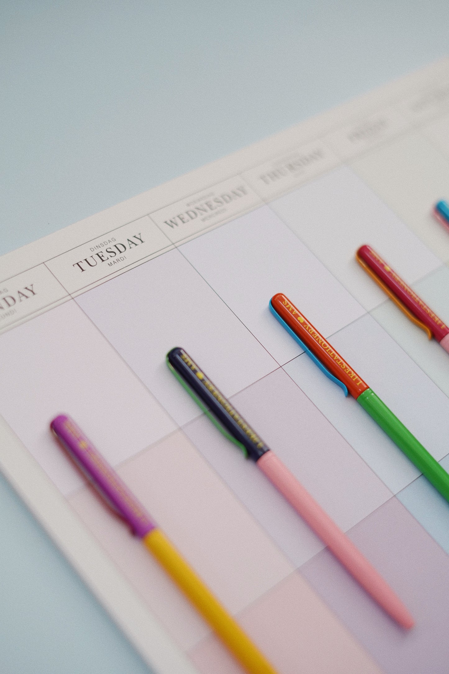 Metal Twist Pen | Pink/Blue/Green