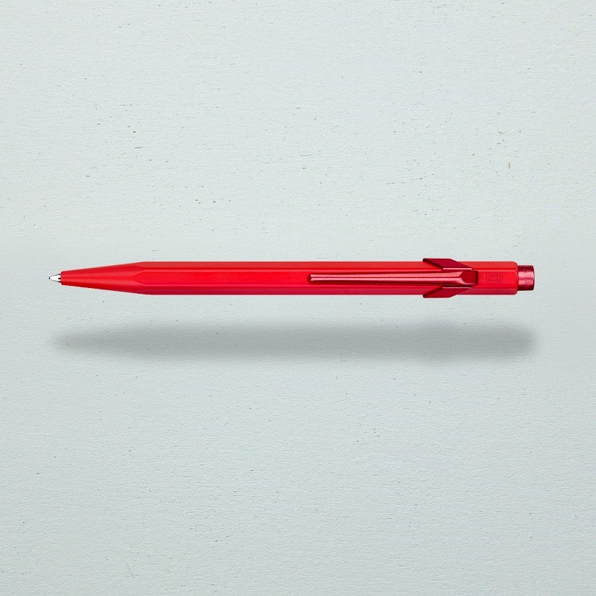 849 Claim your style | Red