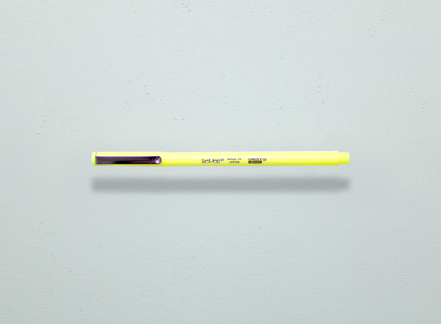 Le Pen - Fluorescent Yellow