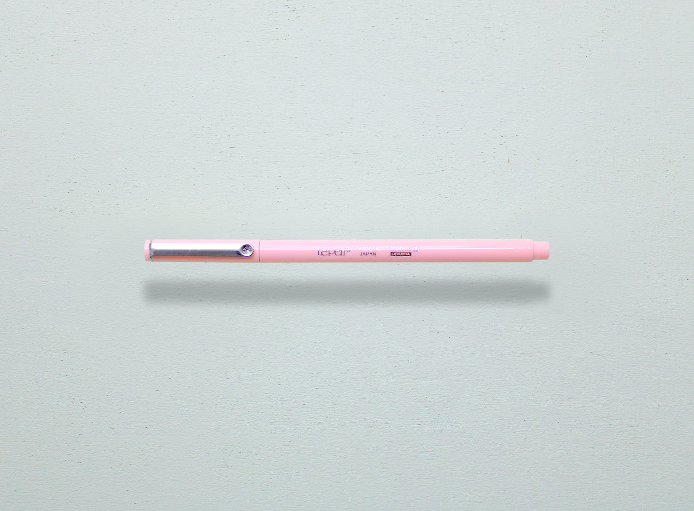 Le Pen - Pastel Peach